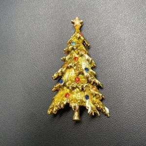 Vintage Signed ART Christmas Tree Brooch With Rhinestones-Gold Tone/Enamel 2.25”